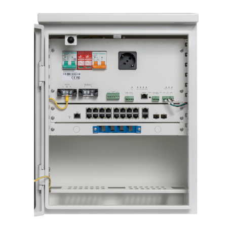 - Armadio in metallo antisabotaggio IP66</br>- Switch Layer 2, 16 porte PoE  2 SFP</br>- Cassetto ottico per 4 fibre</br>- Smart Controller per gestione da remoto</br>- Software di gestione incluso</br>- 3 uscite 12Vcc  1 uscita 24Vcc pilotabili da remoto</br>- Termo regolazione interna con controllo ventole</br>- Porte seriali RS485 e RS232</br>- Multipresa di servizio</br>- Supporta batterie piombo 48V (4 batterie 12V in serie)</br>