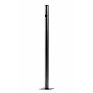 Palo in acciaio Inox preforato per passaggio interno dei cavi h 90cm e diametro </br>40mm. Provvisto di base quadrata incorporata 12,5x12,5 cm per fissaggio su </br>superfici come cemento o asfalto.</br></br>