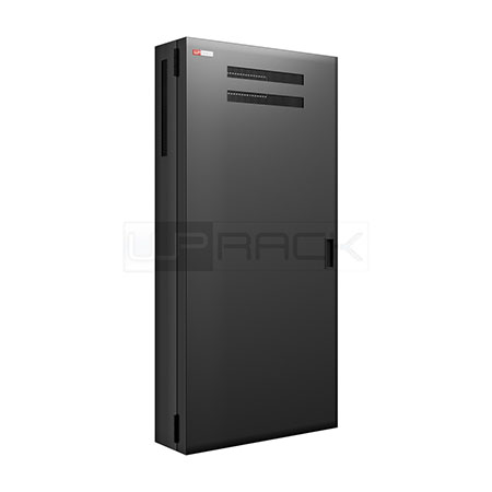 I nuovi armadi rack verticali da parete della serie RWV sono la soluzione ideale</br> le piccole/medie installazioni in spazi ristretti. Grazie all'innovativo </br>sistema permette di installare 3 unità sui montanti orizzontali il cablaggio e </br>sulle 4 unità verticali le periferiche di rete più profonde. I montanti </br>orizzontali sulla parte superiore possono essere ruotati fino a 180° ed </br>orientati per favorire i collegamenti di rete. I montanti verticali invece </br>possono essere posizionati a diverse altezze in modo da poter lasciare più posto</br> sulla parte superiore per il cablaggio oppure per lasciare maggior spazio alle </br>periferiche installate.</br>Sulla parte sinistra inoltre è possibile alloggiare una PDU sulle staffe 19" </br>verticali oppure un kit di gestione cavi, mentre sulla parte destra degli anelli</br> passacavi sono già parte della struttura.</br>L'areazione passiva è garantita dalle fessure a nido d'ape sulla porta, sui lati</br> e sul fondo. Ingresso cavi è possibile dalla parte superiore o inferiore o </br>posteriore.</br>E' disponibile in tre versioni, dove a cambiare è solo l'altezza dell'armadio </br>per poter alloggiare periferiche anche molto profonde, dai 31 cm di profondità </br>massima della versione più piccola, 51 cm nella versione intermedia e fino a </br>91cm nella versione più grande.</br>- Struttura portante e porta in solido acciaio 1,5 mm</br>- Porta in acciaio rinforzata con chiave</br>- Ingresso cavi dalla parte superiore o inferiore o posteriore</br>- Capacità di carico fino a 100 Kg</br>- 3 unità 19" orizzontali sulla parte superiore rotabili a 180°</br>- 4 unità 19" verticali regolabili in altezza</br>- 1 unità verticale laterale per installare una PDU oppure una guida cavi.</br>- Dimensioni LxPxA: 643x200x1342 mm</br>- Permette di installare verticalmente periferiche profonde massimo 91cm</br>- Peso: 37 Kg</br>- 20 set di viti inclusi (viti  dadi a gabbia)</br>- Colore: nero, RAL 9005</br>- Grado di protezione IP 20</br>