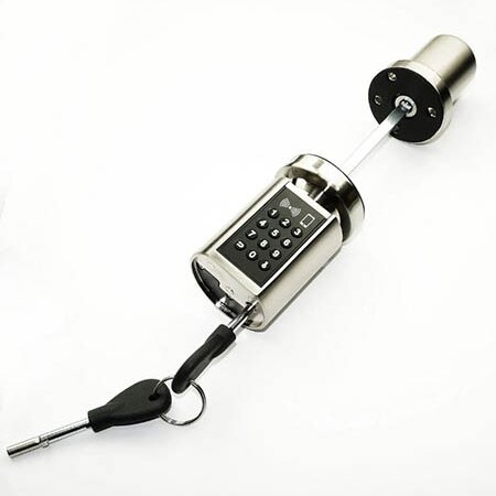 Cilindro Elettronico  Mifare MF1K, BLE, Ekey</br>Utilizzabile in esterno con cover dedicata</br>Supporta solo scrocco</br>Materiale: Lega di alluminio.</br>Distanza delle viti: 38/42 mm a scelta.</br>Temperatura di lavoro: -20°C - 60°C</br>Metodo di identificazione: Pin, Badge, Chiave, App</br>Comunicazione: Wi-Fi e Bluetooth</br>Tipo di batteria: batterie alcaline AAA</br>Capacità: 1.000 carte, 250 Pin, Illimitate Ekey</br>App: iOS e Android</br>Spessore porta di installazione: 38-120 mm</br>
