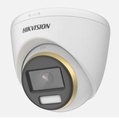 Turret Turbo HD ColorVu 3K (2960x1665), PAL/NTSC, Immagini a colori 24/7, in </br>contenitore per esterno IP67, Led a Luce bianca fino a 20 m, Sensore 1/1.8" 3K </br>High Performance CMOS, sensibilità 0.0003 Lux F1.0 con AGC attivo, 0 Lux con </br>Luce bianca, Ottica fissa 3.6 mm. Supporta 3D DNR, WDR 130 dB, BLC, HLC, dati Up</br> to Coax con HIKVISON-C., Alimentazione 12 Vcc, Temperatura di esercizio da -40 </br>°C / 60 °C.</br></br>