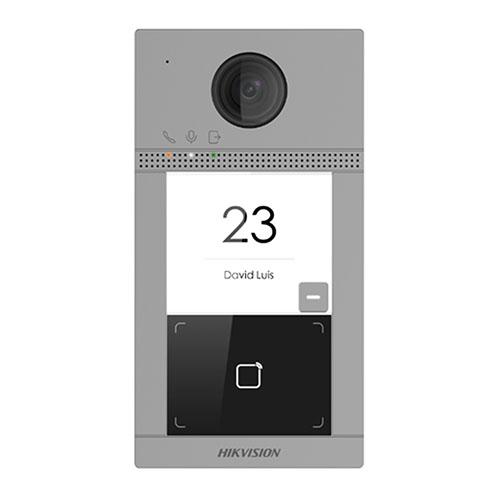Postazione da Esterno IP, Materiale metallico, Pulsante Singolo, Telecamera </br>Risoluzione 2MP, IR e WDR, Field of View Orizzontale 129°, Verticale 75°, </br>Compressione videoH.264, Microfono Omnidirezionale e Speaker integrati, </br>Soppressione del rumore e cancellazione dell'eco, Lettore Mifare Integrato, </br>Interfaccia di Comunicazione Ethernet 10/100 Mbps, Wi-Fi 2.4 GHz, Protocollo di </br>Comunicazione TCP/IP, RTSP, Interfacce di Servizio 1 Debug, 4 Ingressi Allarme, </br>1 Tamper Switch, 2 Uscite Relè, 1 microSD/SDHC/SDXC 128 GB (non fornita), </br>Alimentazione 12 Vcc/PoE (802.3af), Temperatura d'Esercizio -40 °C / 53°C, </br>Grado di protezione IP65, Antivandalo IK08 Montaggio a Parete/Incasso</br>
