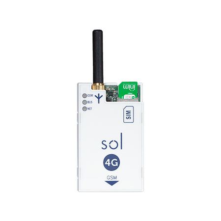 Il modulo Sol-4G consente la connettività su reti di quarta generazione 4G ed è </br>predisposto per essere installato nell'apposito slot all'interno delle centrali </br>Sol.</br>Con Sol-4G le centrali antifurto inviano SMS automatici o personalizzabili per </br>ogni evento e possono inoltre ricevere comandi impartiti via SMS.</br>È quindi possibile attivare o disattivare scenari e uscite, richiedere lo stato </br>del dispositivo e molto altro.</br>Sol-4G è in grado di connettersi alla migliore tecnologia di rete disponibile </br>nel luogo di installazione, 4G/LTE, e in mancanza di questa, si connette </br>automaticamente alle reti 3G e 2G.</br>Il dispositivo gestisce la tecnologia VoLTE per le comunicazioni vocali, quando </br>disponibile da parte dell'operatore.</br>Oltre alle tradizionali comunicazioni vocali ed SMS consente la connettività </br>dati per sessioni di controllo remoto e per la connessione ad Inim Cloud.</br>