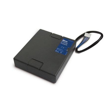 Batteria 24 V con caricabatteria integrato (per motori nella versione 24Vdc).</br>
