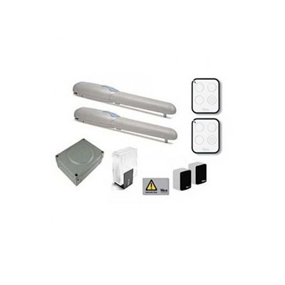 KIT PER L'AUTOMAZIONE DI CANCELLI A BATTENTE CON ANTE FINO A 2 m,</br>MONTAGGIO ESTERNO</br></br><strong>IL KIT CONTIENE:</strong></br></br>- 2x WG4000 MOTORIDUTTORI ELETTROMECCANICI 230V A MONTAGGIO ESTERNO CON SBLOCCO </br>A CHIAVE NICE E FINECORSA MECCANICO IN APERTURA.</br></br>- 1x TRASMETTITORE FLO2RE 433,92 MHz A 2 CANALI.</br></br>- 1x CENTRALE DI COMANDO MC800 CON RICEVITORE A INNESTO OXI.</br></br>- 1x COPPIA DI FOTOCELLULE EPM DA ESTERNO.</br></br>- 1x SELETTORE A CHIAVE EKS DA ESTERNO.</br></br>- 1x LAMPEGGIANTE LED ELAC CON ANTENNA INTEGRATA.</br></br>- 1x TABELLA SEGNALETICA TS</br>