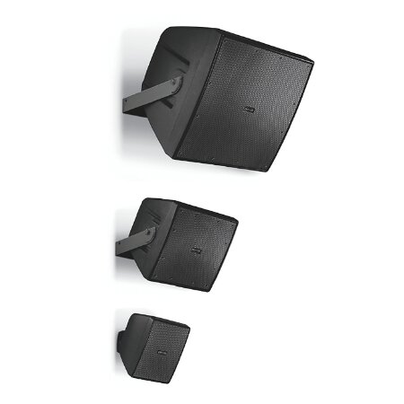 <strong>Diffusore sonoro 2-vie 50W IP55 EN54</strong></br></br>Il diffusore C1050-EN è un sistema di altoparlante a due vie resistente alle </br>intemperie che offre una notevole potenza ed efficienza adatta ad una varietà di</br> applicazioni professionali in ambienti interni ed esterni.</br>È dotato di un woofer da 5" e di un tweeter a cupola da 1" con copertura a 100° </br>x 70° oltre che di un trasformatore di linea standard da 100 V con potenza </br>selezionabile. La struttura è in polipropilene resistente ai raggi UV,</br>mentre la griglia è in acciaio inossidabile forato (3 strato di protezione).</br>Il C1050-EN è inoltre equipaggiato con una morsettiera ceramica e fusibili </br>termici che ne garantiscono il funzionamento continuo in caso di incendio.</br>tutti collegamenti utilizzano cavi ritardanti di fiamma conformi alla norma </br>EN50200 (con pressacavi a tenuta stagna IP68). In dotazione una staffa a muro in</br> alluminio pressofuso con presa a sfera per la regolazione dell'angolo multiplo,</br> con cavo di sicurezza.</br>Grado di protezione IP55.</br></br><strong>Caratteristiche principali</strong></br></br>- Sistema a 2 vie con woofer da 127mm e tweeter a cupola da 25mm.</br>- Trasformatore di linea 100V con selettore di potenza 50/25W.</br>- Supporto per fissaggio a muro in alluminio pressofuso con attacco per </br>adattamento in più angolazioni, con cavo di sicurezza.</br>- Cavo a 4 conduttori per selezionare la potenza desiderata.</br>- Griglia water-stop con 3 strato di protezione.</br>- Grado di protezione IP55.</br>- Colore nero.</br>