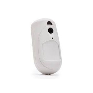 <strong>EYEWAVE SENSORE PIR RADIO CON FOTOCAMERA</strong></br></br>eyeWave è un rivelatore Radio PIR con Fotocamera integrata, di semplice </br>installazione, progettato per la verifica video.</br></br>La Fotocamera acquisisce e trasmette una sequenza di immagini ad ogni evento di </br>allarme o a richiesta inviandoli alle applicazioni RISCO per smartphone e web.</br>Le immagini possono inoltre essere richieste dall'utente via web o smartphone </br>per verificare gli eventi ed agire nel modo più opportuno: sono memorizzate sul </br>Cloud RISCO e dunque sono sempre disponibili.</br></br>Gli utenti possono monitorare e gestire tramite la Verifica video, ridurre il </br>numero di falsi allarmi, dando priorità  di intervento.</br></br><strong>Caratteristiche:</strong></br></br>-Copertura PIR 12m a grandangolo</br>-Fotocamera con risoluzione QVGA con campo visivo di 85°</br>-La Fotocamera funziona anche al buio fino a 10m tramite illuminatore ad </br>infrarossi.</br>-La sequenza di immagini può essere configurata per numero e fps</br>-Quando il sistema è disattivato, gli eventi sono ignorati per salvaguardare la </br>durata delle batterie</br>-Trasmissione immagini a richiesta da uno smartphone autorizzato o via web </br>browser</br>-Due canali RF indipendenti con antenne separate: uno per il controllo, l'altro </br>per la trasmissione delle immagini</br>-Le immagini sono salvate nel rivelatore fino al completamento dell'invio alla </br>centrale</br>-Include 2 batterie al Litio di lunga durata</br></br><strong>SPECIFICHE TECNICHE:</strong></br></br>-Tipo batterie: 2 x CR 123, 3V al Litio</br>-Autonomia batteria: 3 anni con un normale utilizzo</br>-Assorbimento in corrente: 58 µA a riposo
