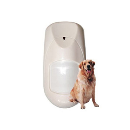 <strong>IWAVE PIR/PET BIDIREZIONALE</strong></br></br>l rilevatore wireless PIR/PET bidirezionale iWAVE da 15 m è un elegante </br>rilevatore PIR con montaggio a parete con immunità PET fino a 36 kg (80 Ib) </br>ideale per case, uffici e piccole installazioni commerciali.</br></br>Il nuovo rilevatore iWAVE wireless bidirezionale è più versatile e flessibile e </br>rappresenta una caratteristica utile per gli installatori, poiché consente loro </br>di passare da PIR a immune agli animali domestici sul posto e di personalizzare </br>la soluzione in base alle esigenze specifiche del cliente.</br></br><strong>Passaggio tra PIR e Pet immune</strong></br></br>Il passaggio da una versione all'altra verrà effettuato modificando il parametro</br> di sensibilità su alto/basso:</br></br>Alto: il movimento viene rilevato il più velocemente possibile per un'area senza</br> ostacoli</br></br>Basso: immune agli animali domestici, ignora gli animali domestici fino a 36 Kg </br>e alti fino a 50 cm</br></br>La comunicazione wireless bidirezionale offre maggiore sicurezza, ridotta </br>comunicazione RF, ridotta congestione wireless e consente il controllo e la </br>diagnostica remota.</br></br>iWAVE è facile da installare utilizzando una semplice staffa per l'installazione</br> a parete, inoltre dispone di un vano batteria dedicato che consente una facile </br>sostituzione della batteria che può essere eseguita in modo indipendente </br>dall'utente.</br></br>Il nuovo iWAVE Wireless DT è compatibile con il sistema antintrusione Agility 3 </br>e si aggiunge alla serie di rilevatori wireless dall'aspetto uniforme di RISCO </br>Group fornendo un aspetto coerente in ogni installazione.</br></br><strong>CARATTERISTICHE TECNICHE:</strong></br></br>-Wireless bidirezionale per maggiore sicurezza, emissioni RF ridotte e </br>assistenza remota</br>-Microonde in banda K per ridurre al minimo i falsi allarmi</br>-Linea Verde per la protezione degli occupanti dalle emissioni inutili di </br>microonde</br>-Algoritmo Variable Pet Threshold (VPT) per l'immunità avanzata agli animali </br>domestici fino a 36 kg (modello pet)</br>-Installazione semplice della staffa</br></br><strong>SPECIFICHE TECNICHE:</strong></br></br>-Tipo: rilevatore DT wireless per interni</br>-Copertura: 15mX15m (12mX12m per la versione Pet)</br>-Altezza di montaggio: 2,2-2,5 m</br>-Sensore PIR a doppio elemento</br>-Microonde in banda K</br>-Immunità alla luce bianca</br>-Elaborazione intelligente del segnale digitale</br>-Vera compensazione della temperatura</br>-Frequenza: 868,65 MHz</br>-Immunità RF: secondo EN50130-4</br>-Tipo di batteria: 2 batterie al litio CR 123, 3 V</br>-Consumo corrente: 16 µA in standby</br>-Durata tipica della batteria: 3 anni</br>-Dimensioni: 132 x 67,5 x 56 mm</br>-Temperatura operativa: da -10°C a 40°C (da 14°F a 104°F)</br>-Temperatura di stoccaggio: da -20°C a 60°C (da -4°F a 140°F)</br>