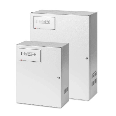 Alimentatore in box switching TSW157C 13,8Vdc 7A e scheda di controllo.</br>