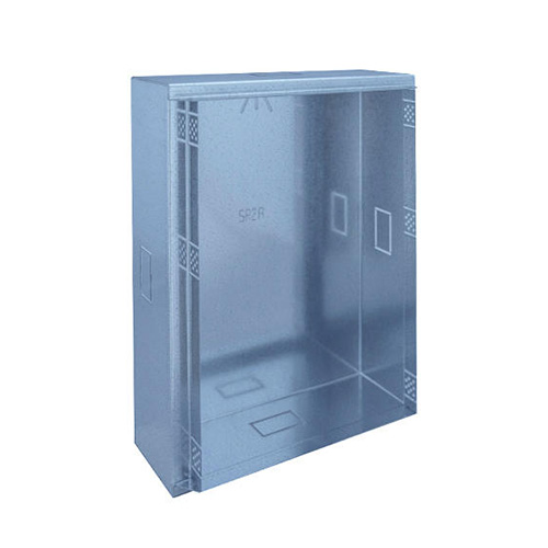 Scatola da incasso, rettangolare per installazioni sottotraccia del diffusore</br>GIADA16, GIADA16F, GIADA16L, GIADA16TF, GIADA16TL, GIADA16HP, GIADA16HPA.</br>Installazione a parete o soffitto.</br>Struttura in metallo.</br>Dimensioni (LxHxP) 220x285x90 mm. Peso 0,8 Kg.</br>Colore grigio metallo.</br>